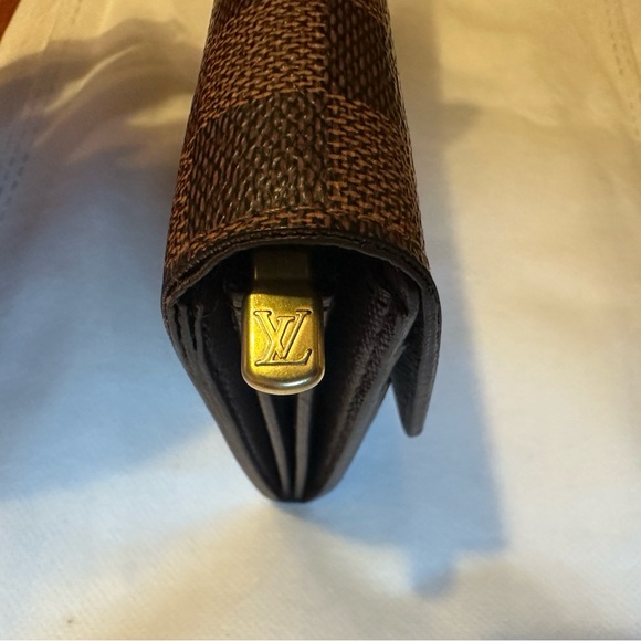 Louis Vuitton Damier wallet LV LONG WALLET LV DAMIER Excellent- see photos - Picture 4 of 16